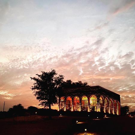 Kaner Retreat - India'S First Desert Botanical Resort Shaitrawa Exterior photo