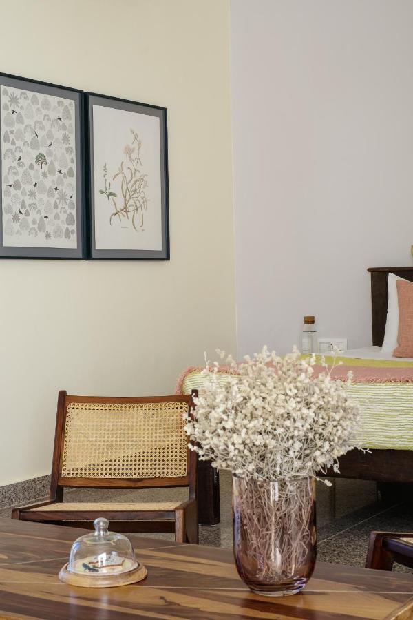 Kaner Retreat - India'S First Desert Botanical Resort Shaitrawa Exterior photo